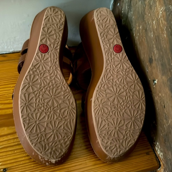 Camper Wedge Sandals - Picture 4 of 5